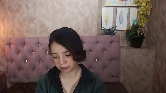 Snapshot of EmmaCowperr chatting on 01.15.26 EmmaCowperr online show from 01.15.26