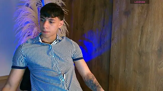 Josep Davies online show from 10.04.25