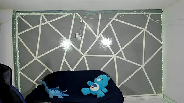 oliverhot2005 online show from 12.11.24