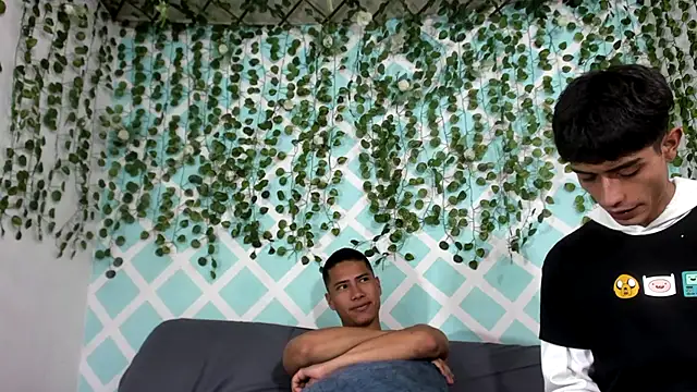 oliverhot2005 online show from 10.12.25