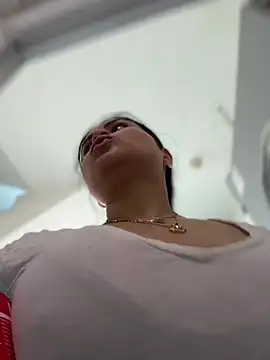 Snapshot of melanny10 chatting on 02.01.25 melanny10 online show from 02.01.25