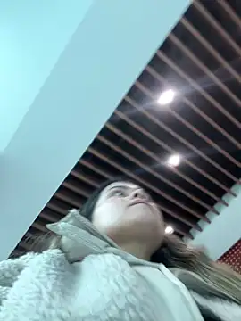 Snapshot of melanny10 chatting on 02.18.25 melanny10 online show from 02.18.25