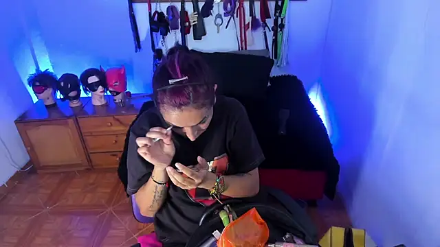 Snapshot of LucyStrike_ chatting on 12.15.25 LucyStrike online show from 12.15.25