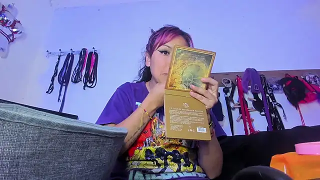 Snapshot of LucyStrike_ chatting on 02.05.26 LucyStrike online show from 02.05.26