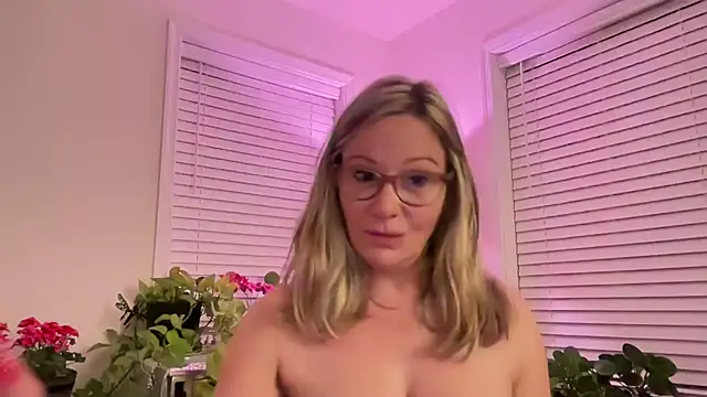 Milf Goddess online show from 05.14.26