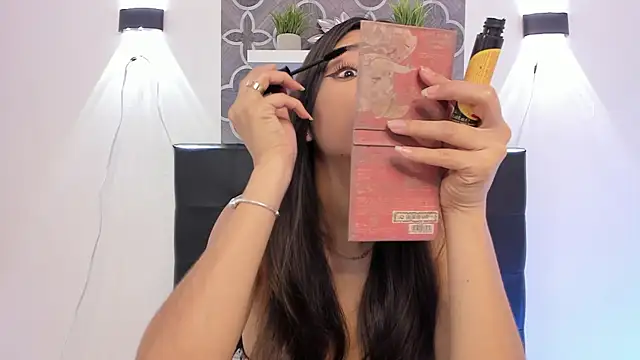 katybabyg online show from 10.29.25