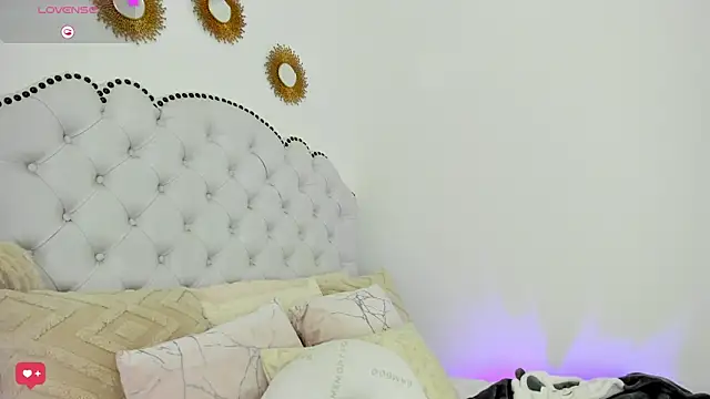 Snapshot of Ashleyjenner_ chatting on 03.01.25 Ashleyjenner online show from 03.01.25