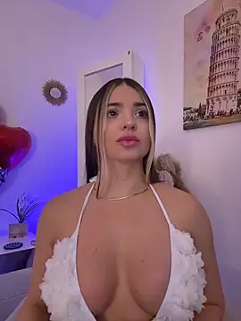 Ashleyjenner  online show from 02.16.26