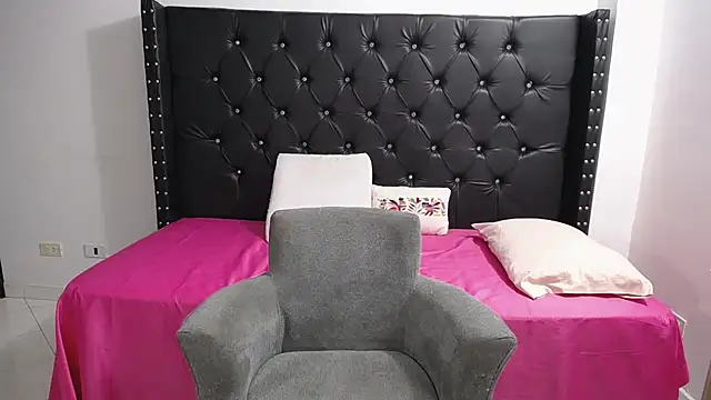 Snapshot of renata_salinas_1 chatting on 01.10.26 renata salinas 1 online show from 01.10.26