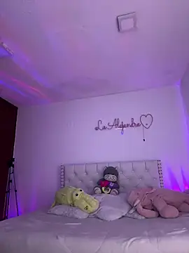 alee lenoxx online show from 04.18.26