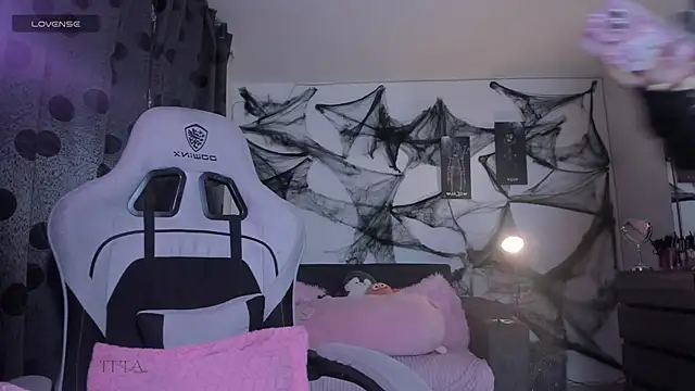 satanbabee online show from 10.20.25