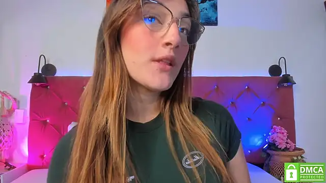 Snapshot of Ruth_harvey_ chatting on 01.10.26 Ruth harvey online show from 01.10.26