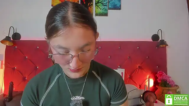 Snapshot of Ruth_harvey_ chatting on 03.31.26 Ruth harvey online show from 03.31.26