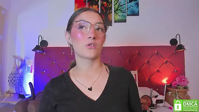 Snapshot of Ruth_harvey_ chatting on 05.16.26 Ruth harvey online show from 05.16.26
