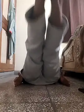 Snapshot of pleasurerkrishhhhh chatting on 03.19.25 pleasurerkrishhhhh online show from 03.19.25