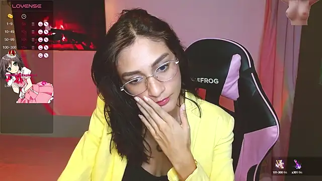 Mei Kelly online show from 02.07.25