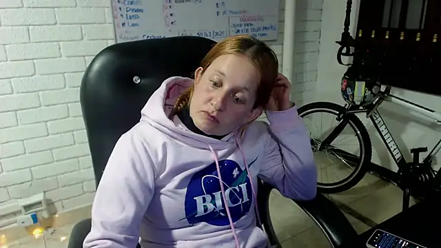 ViioletaMora online show from 02.25.25