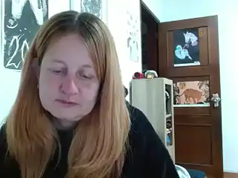 Snapshot of ViioletaMora chatting on 04.22.26 ViioletaMora online show from 04.22.26