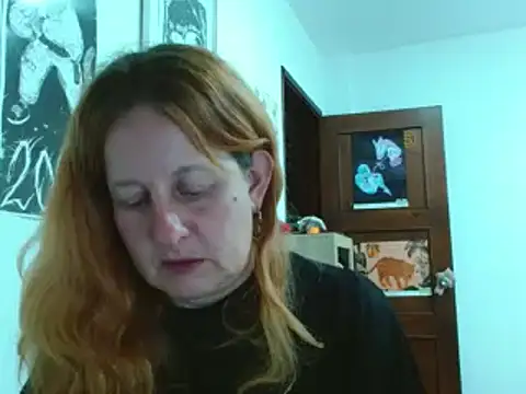 Snapshot of ViioletaMora chatting on 04.24.26 ViioletaMora online show from 04.24.26