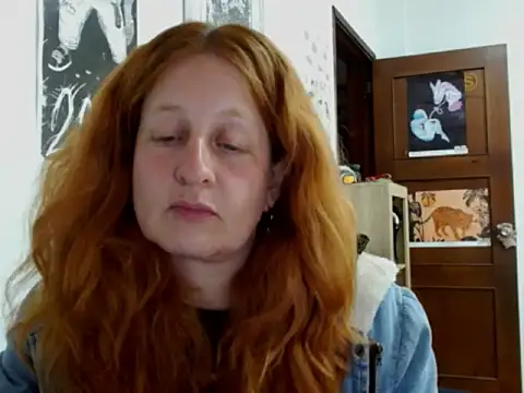 Snapshot of ViioletaMora chatting on 05.20.26 ViioletaMora online show from 05.20.26