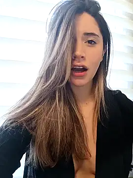 maliciaworld online show from 01.22.25