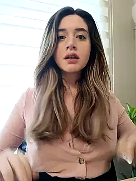 maliciaworld online show from 02.13.25