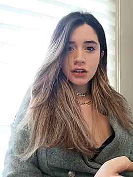 maliciaworld online show from 02.18.25