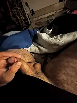 Snapshot of PinkedCocktail chatting on 11.22.25 PinkedCocktail online show from 11.22.25