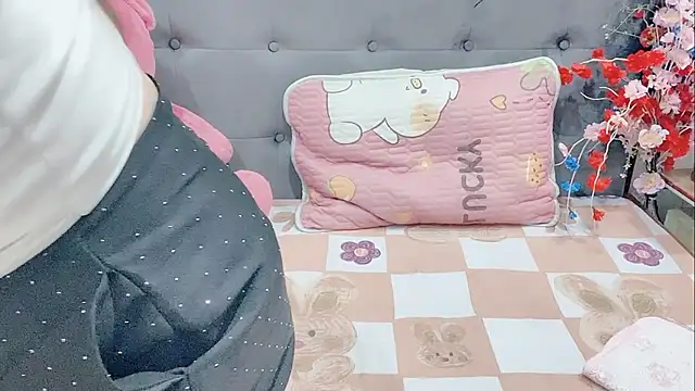 Funikio online show from 11.18.25