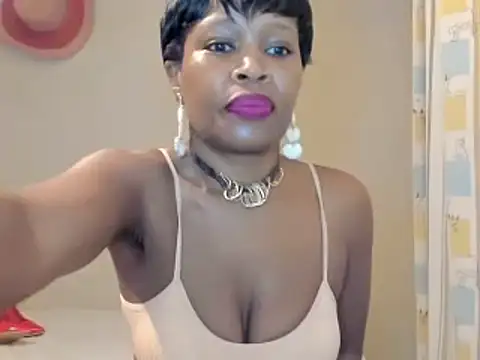 AfricanSquirtingQueen online show from 01.12.26
