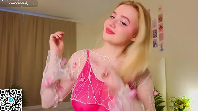 oliviabr0wn0 online show from 11.08.25