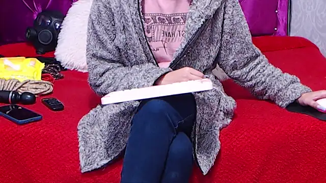 AyshaScott online show from 03.10.25