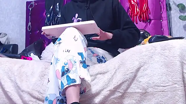 AyshaScott online show from 03.30.26