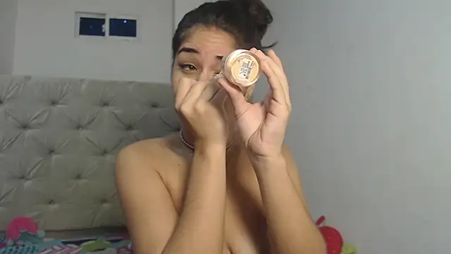 Melody phillips2 online show from 10.26.25