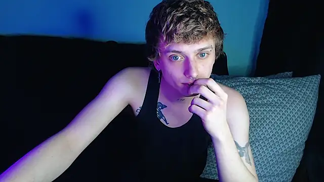 axxxturel online show from 02.20.25