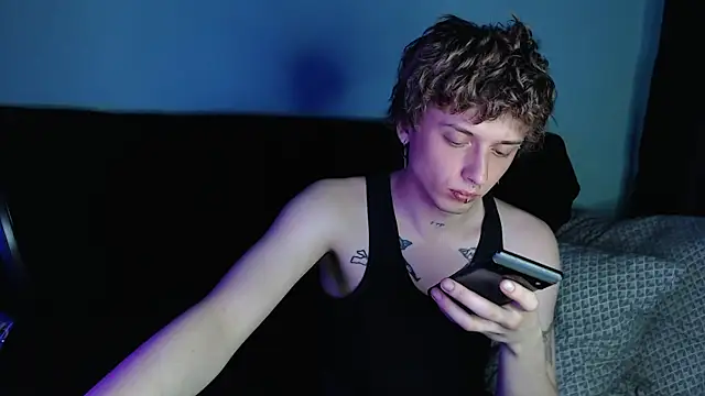 axxxturel online show from 03.17.25