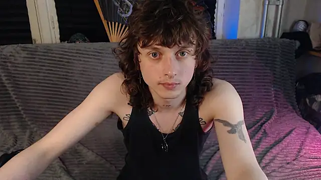 Snapshot of axxxturel chatting on 05.30.26 axxxturel online show from 05.30.26