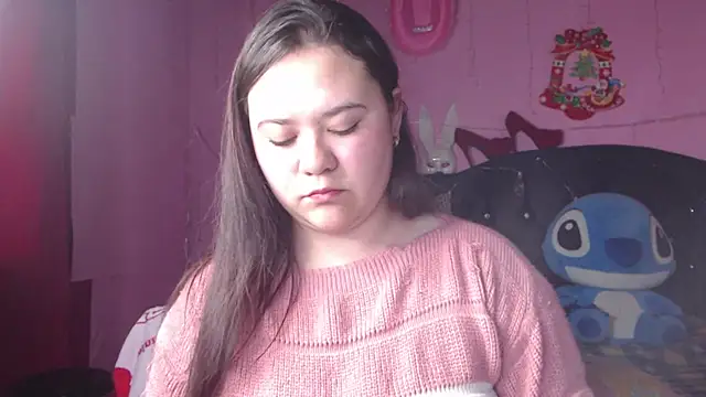 NikkiRous  online show from 02.25.25