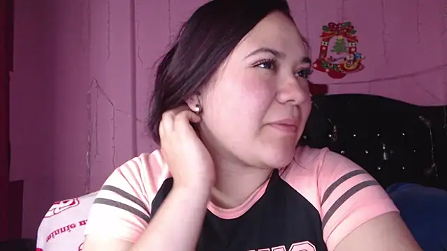 NikkiRous  online show from 03.11.25