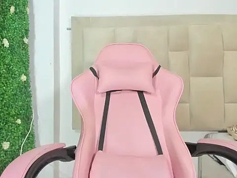 Milk anastasia online show from 02.22.25