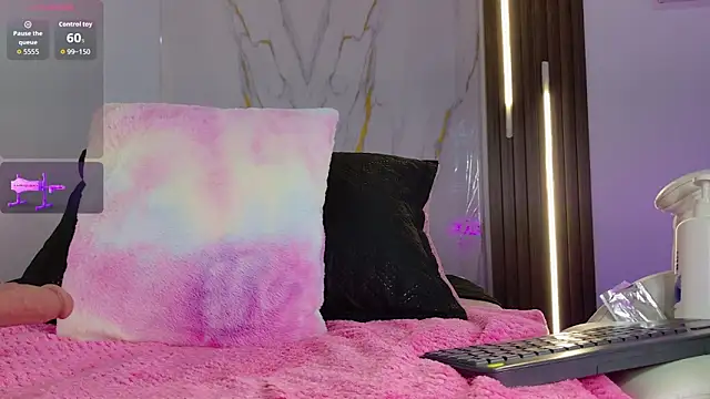 mia 099 online show from 10.24.25