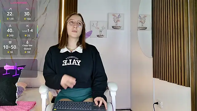 mia 099 online show from 12.02.25