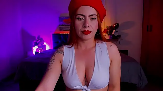 Snapshot of Dulce_charlottee chatting on 12.31.24 Dulce charlottee online show from 12.31.24