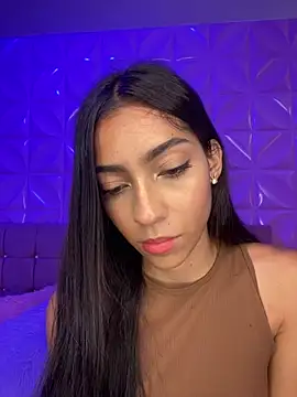 Snapshot of Ema_azel chatting on 12.21.24 Ema azel online show from 12.21.24