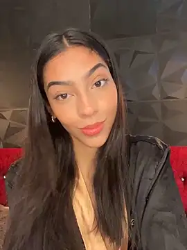 Snapshot of Ema_azel chatting on 02.08.25 Ema azel online show from 02.08.25