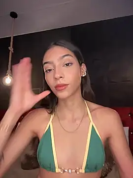 Snapshot of Ema_azel chatting on 02.15.25 Ema azel online show from 02.15.25