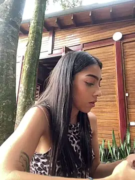 Snapshot of Ema_azel chatting on 02.17.25 Ema azel online show from 02.17.25