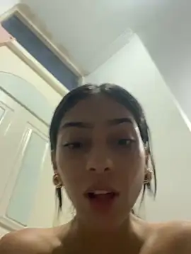 Snapshot of Ema_azel chatting on 03.19.25 Ema azel online show from 03.19.25