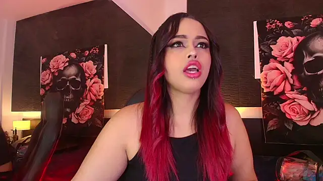 EvaaFoxxy1 online show from 04.15.26