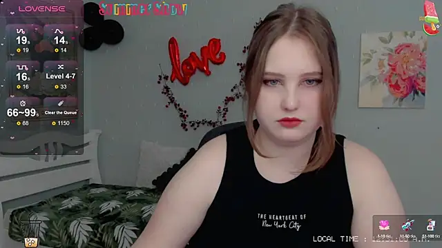 Snapshot of Crystal_Chris chatting on 02.28.25 Crystal Chris online show from 02.28.25